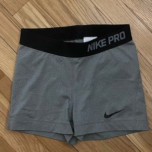 WOMENS NIKE PRO SHORTS